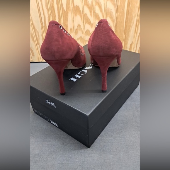 Coach Merlot Varick Pump Heels - Picture 2 of 8